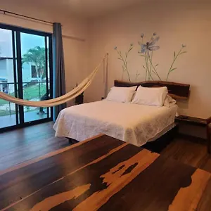 Casa Pantoja Apartahotel
